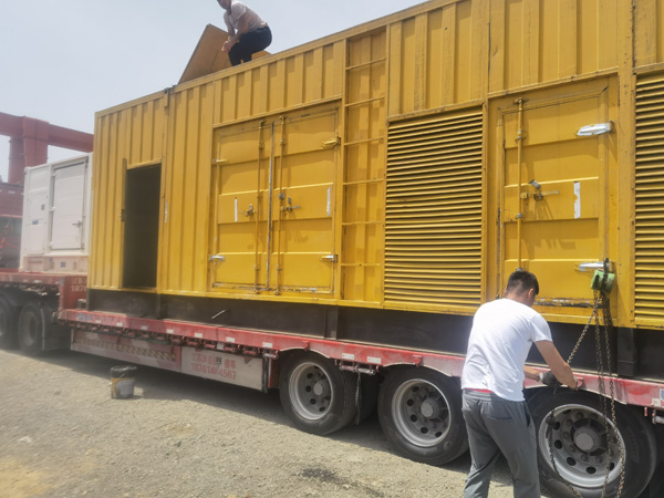 庄河发电机出租100KW发电机需要什么规格的电缆线？